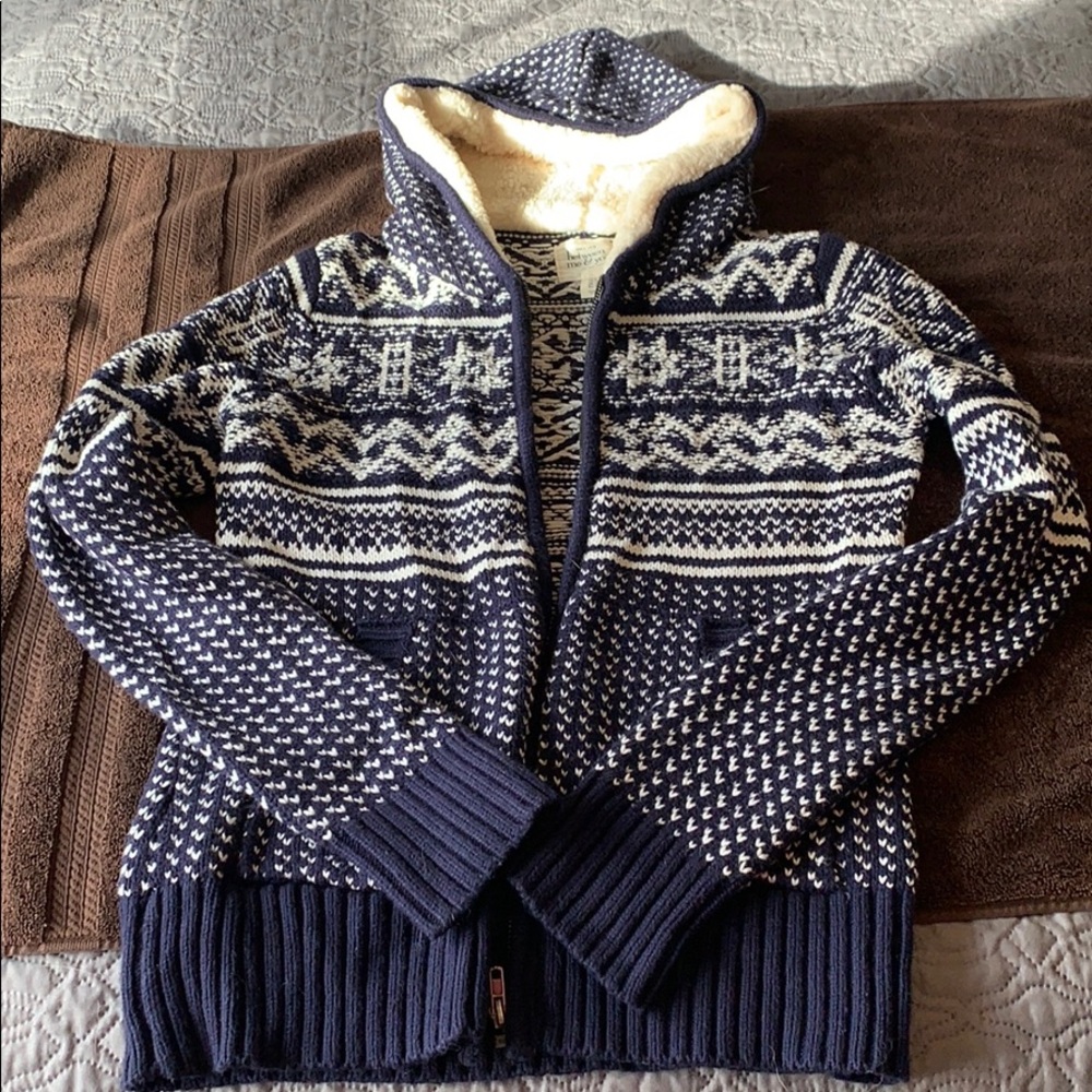 Zip up sweater